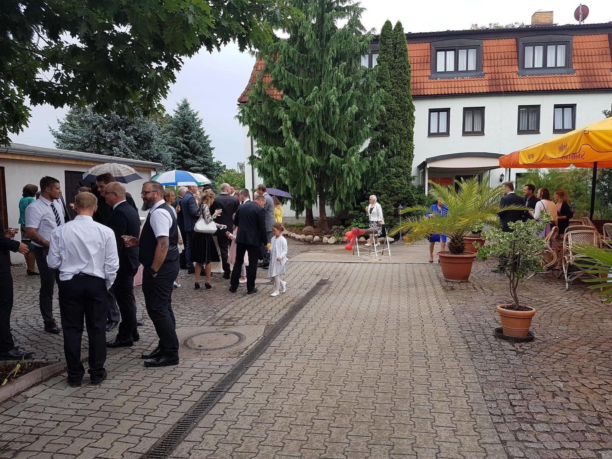 Hotel Bad Schmiedeberger Hof Екстериор снимка
